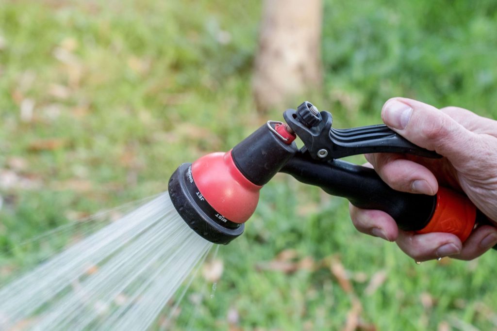 Poupar água no seu jardim